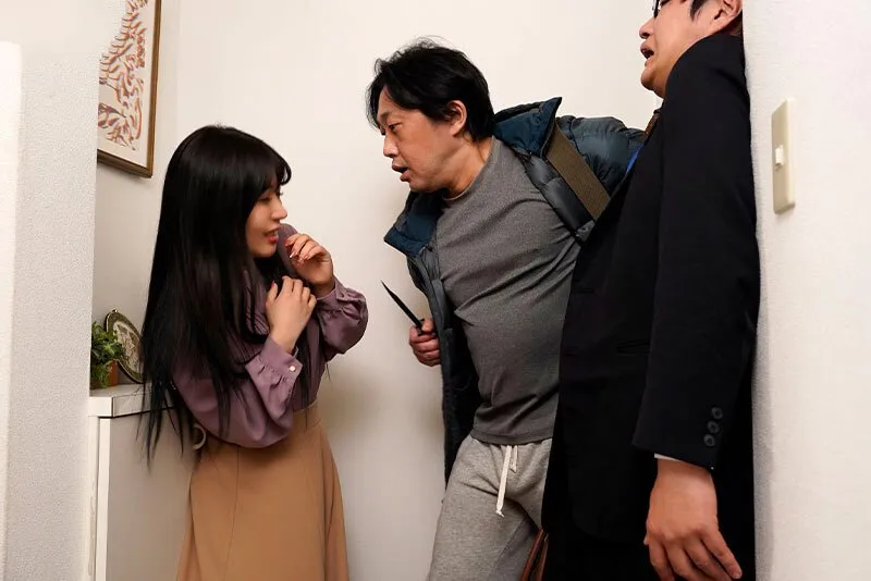 Cô gái cơ cực gặp lại kẻ cưỡng bức mình 10 năm trước